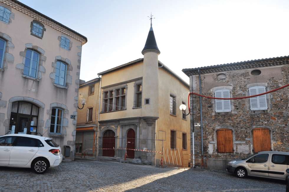 Maison à Saint-Germain-Laval (Loire)